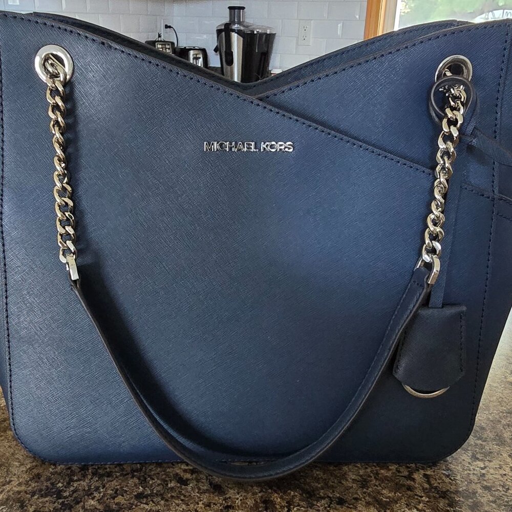 Michael Kors Jet Set Travel Large chain, Shoulder Tote with zipper